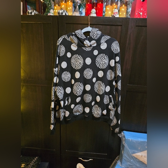 20 Coolest New Menswear Picks This Week Flan Ceramic DOT Hoodie Retails $295! - Picture 7 of 14